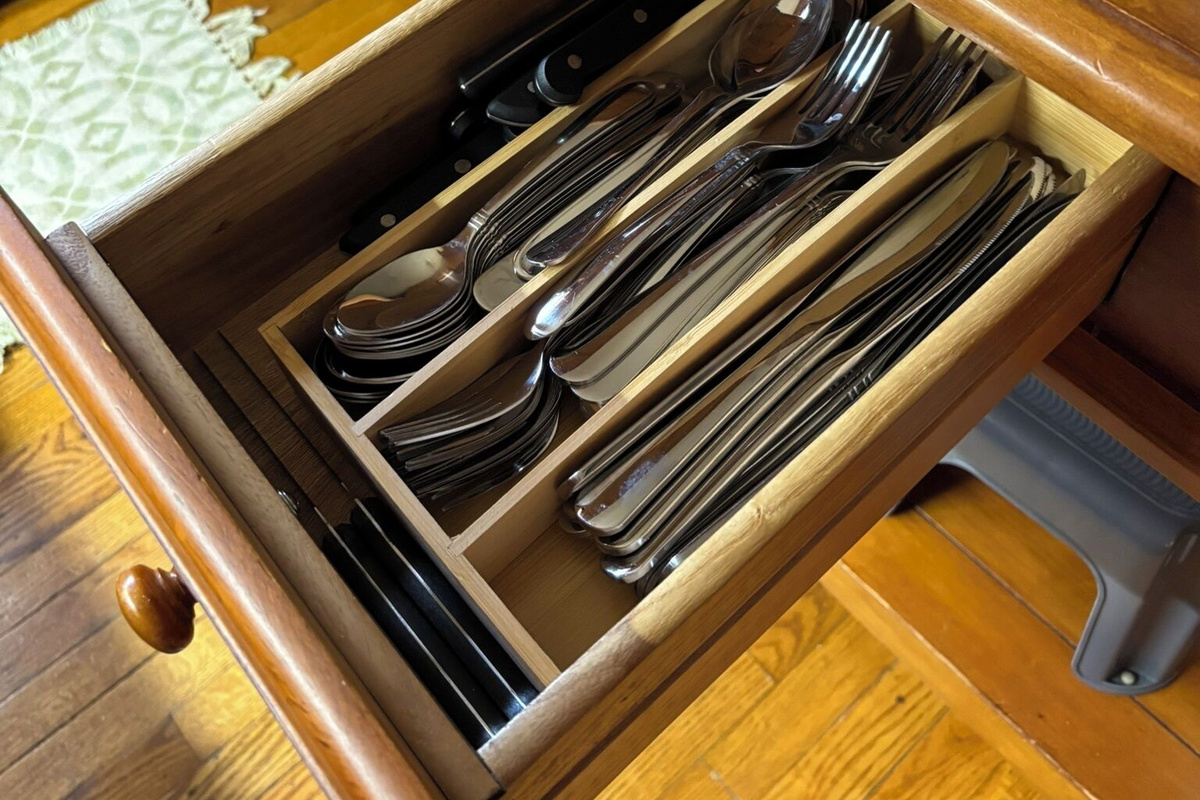 New silverware located in kitchen island. Enough for 8!