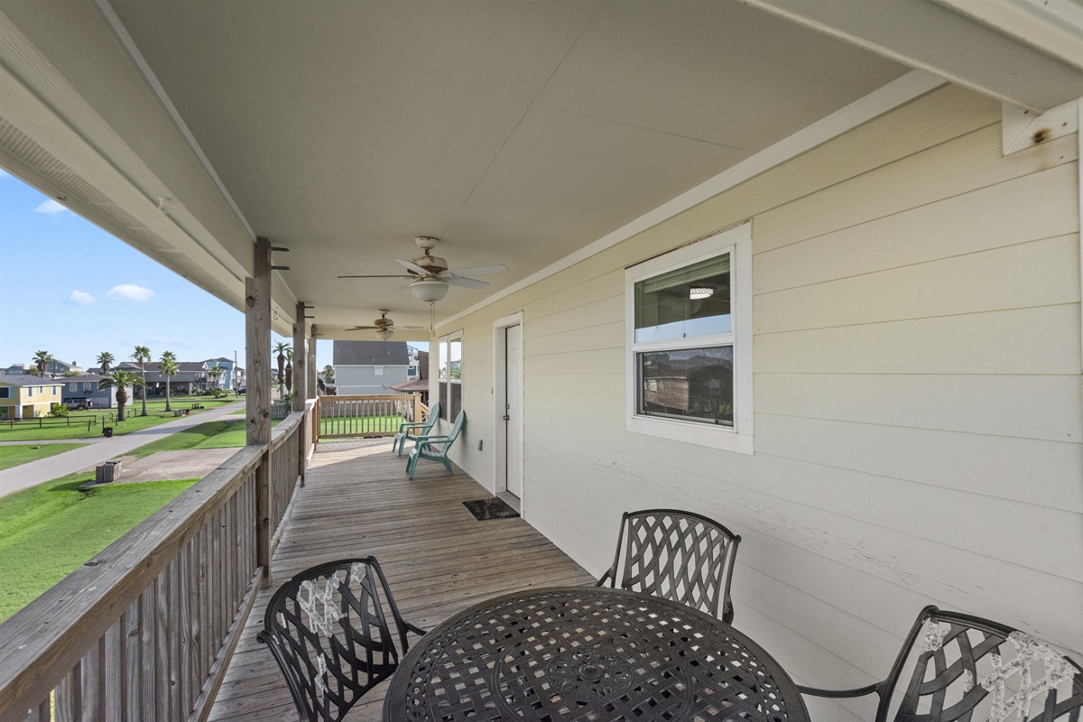 52d078163c7c46b28fd05652b855ef3e Large | Beachhouse | Texas | TX | Vacation Homes | Galveston | Crystal Beach | Kokomo | Breezy Days | Beachfront Elegance | Sunrise Serenity | Southern Sands Property Management, LLC