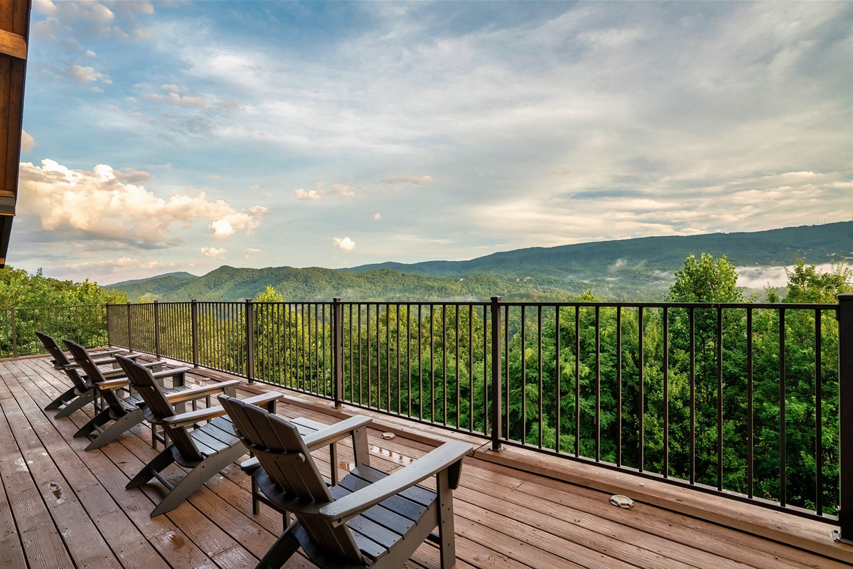 Experience The "Smoky" Mountains In Luxury