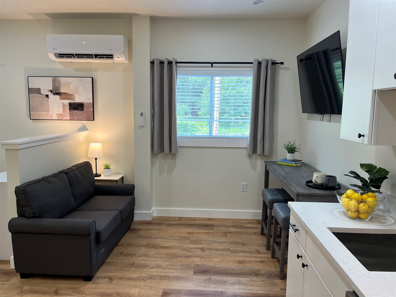 Living area with SmartTV