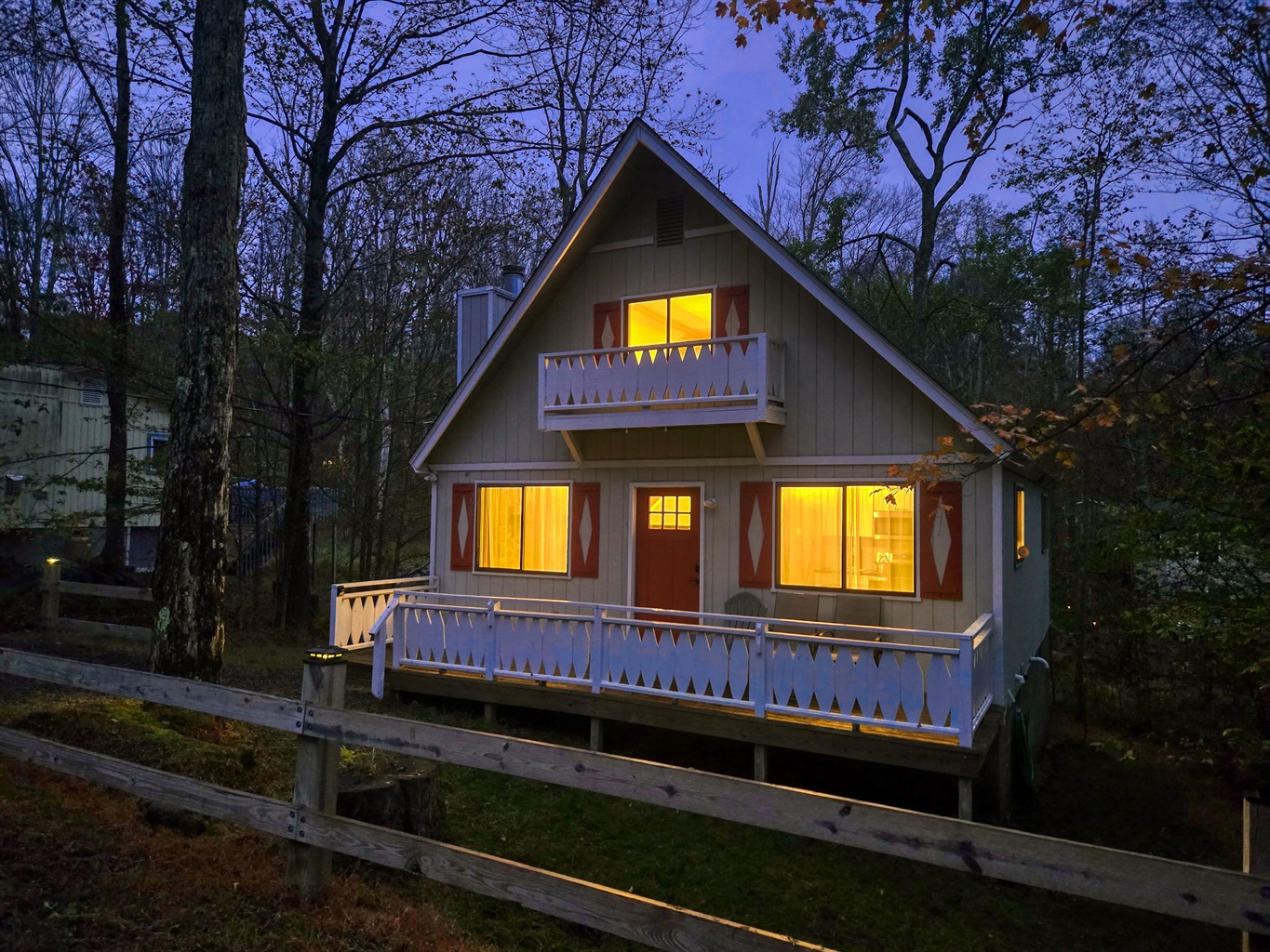 Arrowhead Lake rental -Welcome to Serhii Chalet Pocono!