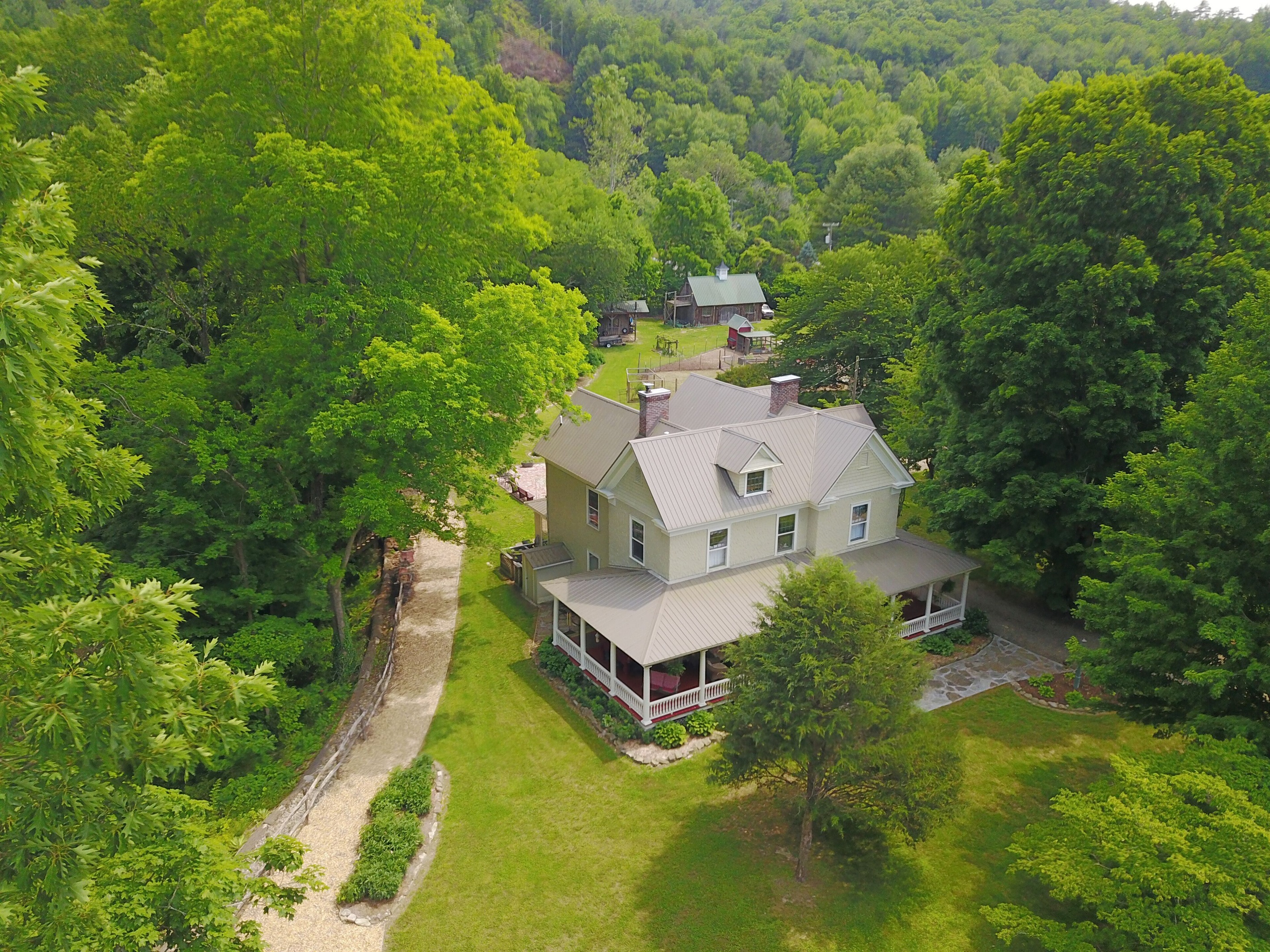 Aerial view of the Spring Creek Farmhouse property