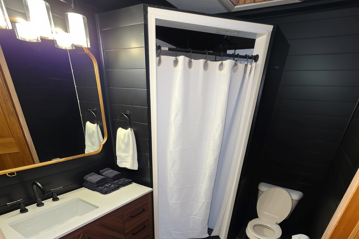 Remodeled Second Bathroom with new tile shower!