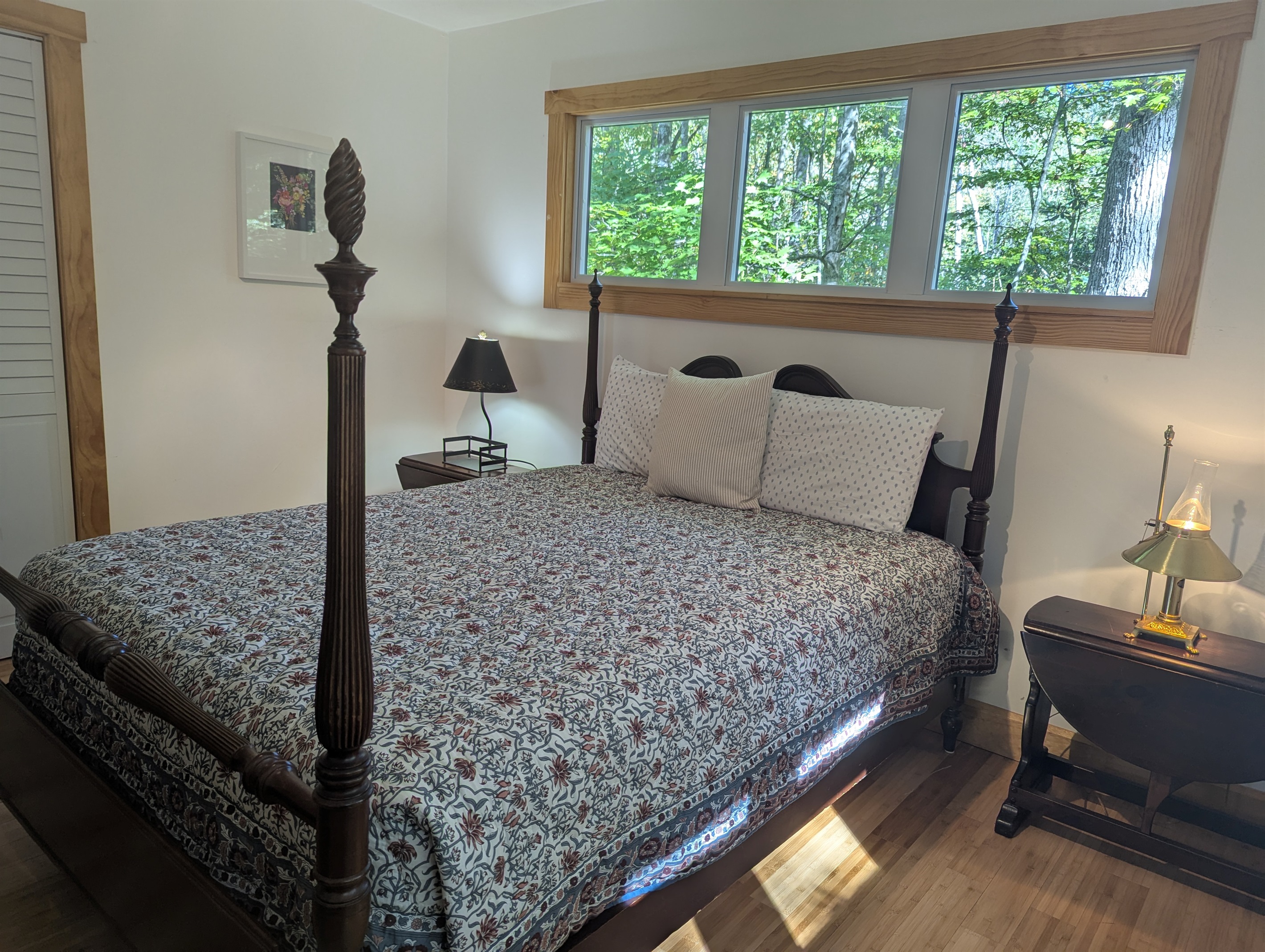 Second Bedroom - Queen