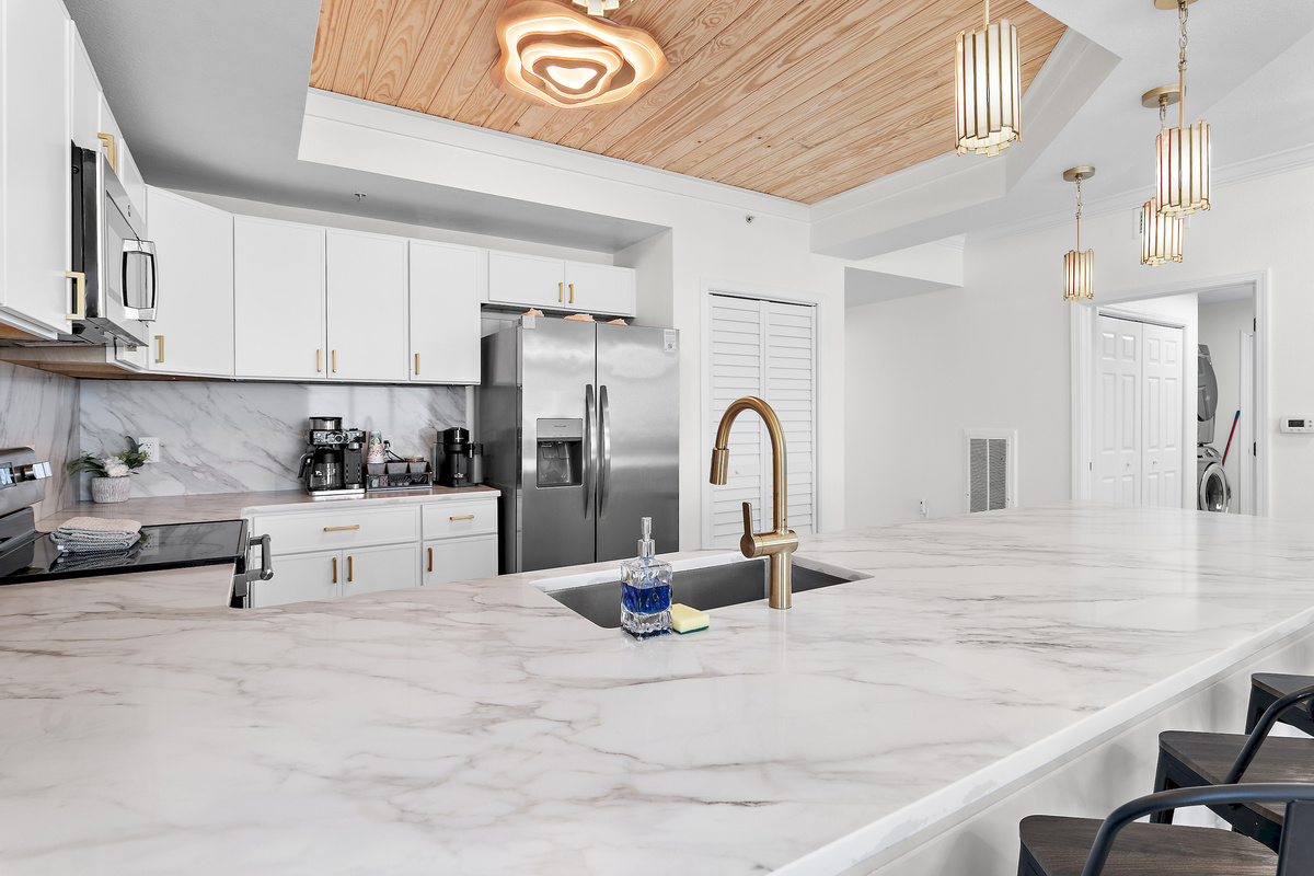 Tidewater 201's totally remodeled kitchen - new cabinets, new countertop with waterfall island - Let's go! 