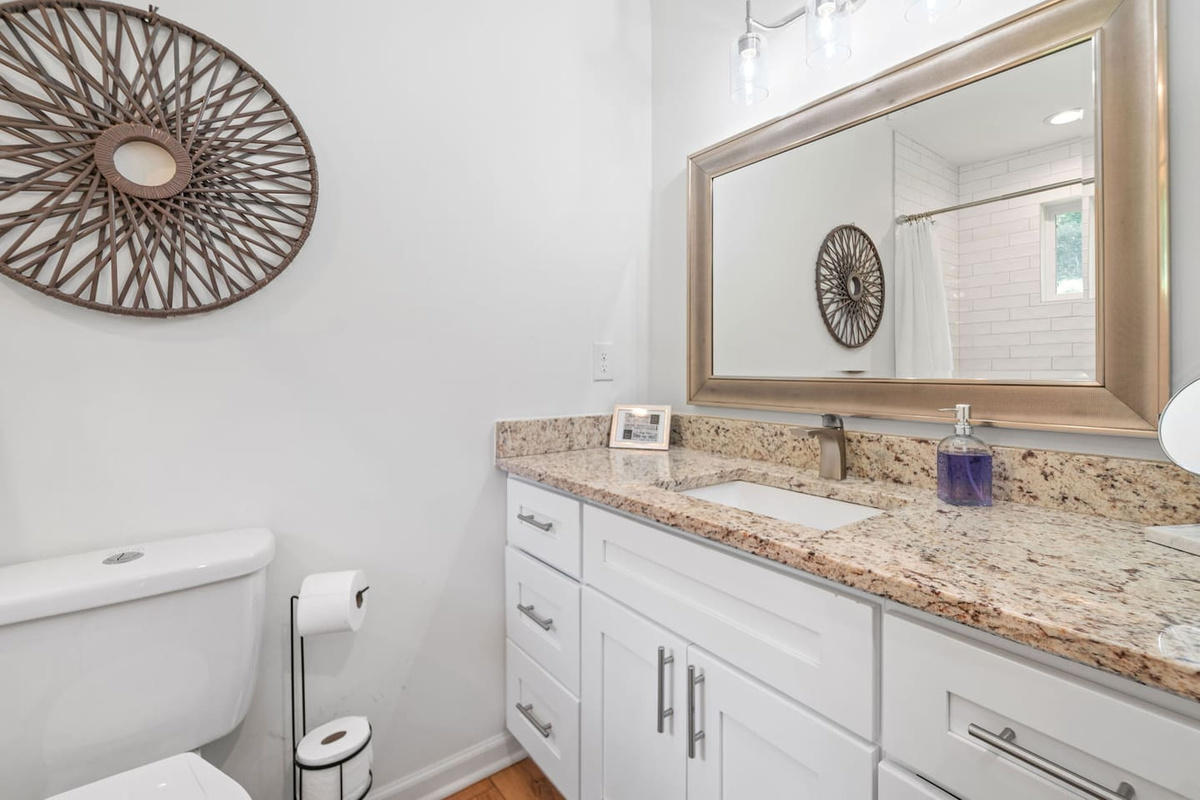 Large vanity with granite countertops
