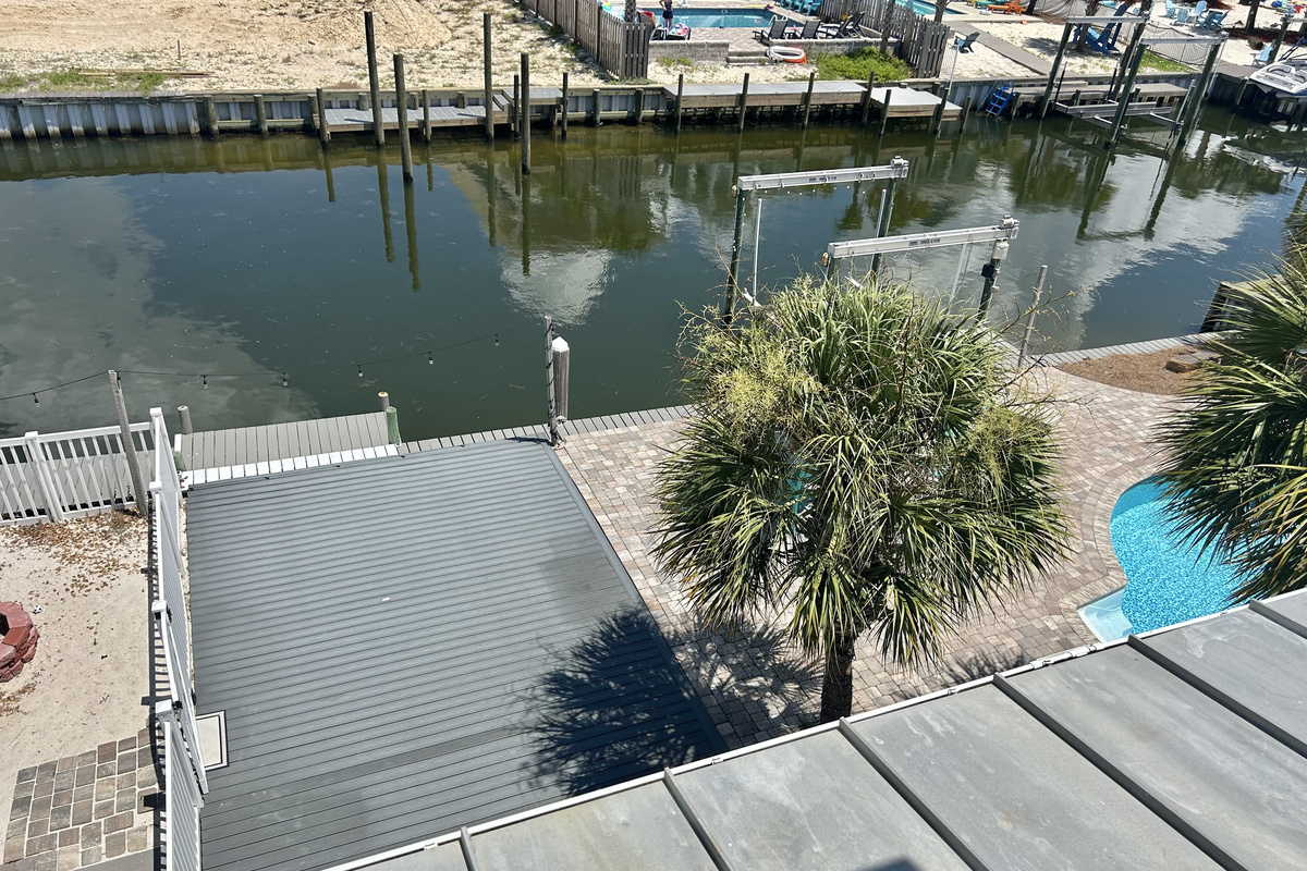 Lookout tower 3rd floor, canal boat docking. Lift is for owners use only