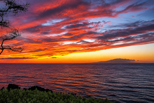 Sunset at Kamaole Beach, which is next to Charley Young Beach, a 10 minute walk.