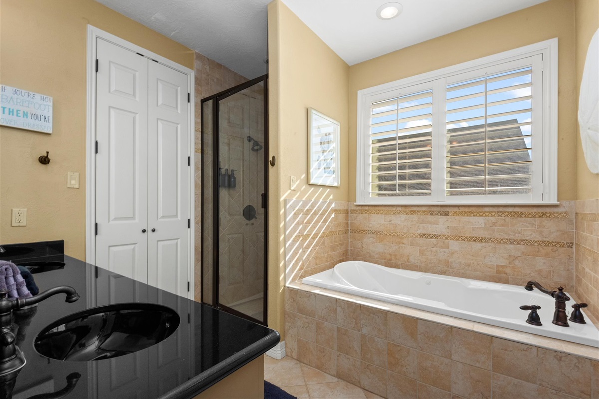 532f2729c3c949cea882facedaa3ef3e Large | Beachhouse | Texas | TX | Vacation Homes | Galveston | Crystal Beach | Kokomo | Breezy Days | Beachfront Elegance | Sunrise Serenity | Southern Sands Property Management, LLC