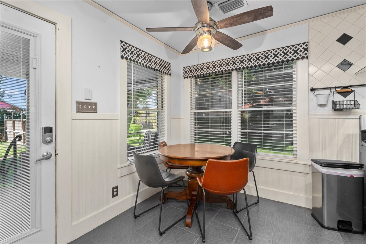 53450f278b514602b9276dd6fa7b4589 Large | Beachhouse | Texas | TX | Vacation Homes | Galveston | Crystal Beach | Kokomo | Breezy Days | Beachfront Elegance | Sunrise Serenity | Southern Sands Property Management, LLC