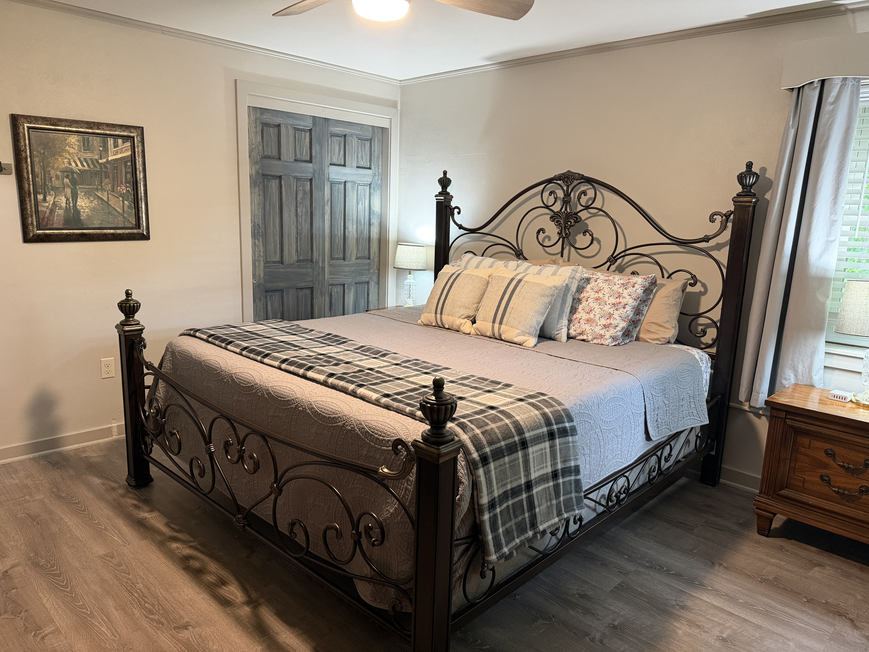 Main level King bedroom