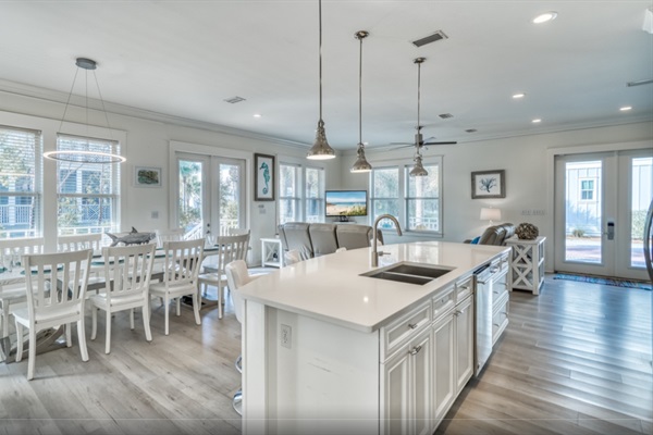 Open floor plan for large family meals or gametime