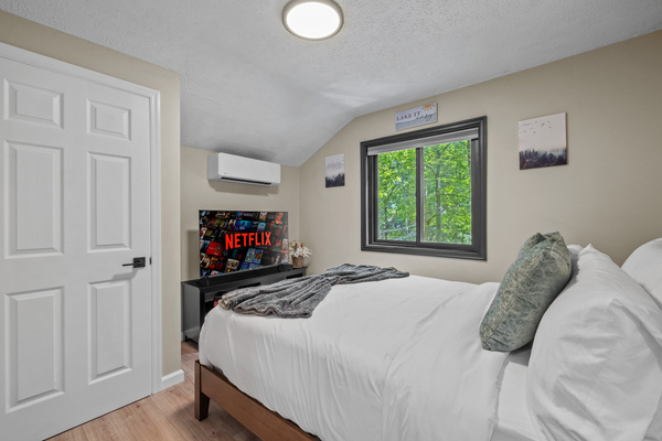 Queen Bedroom for pure relaxation