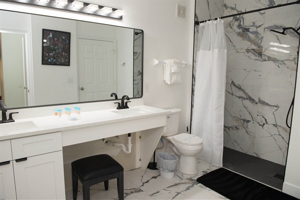 Curb-free, roll-in shower