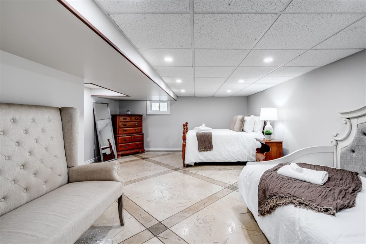 Lower Level Double/Twin Room