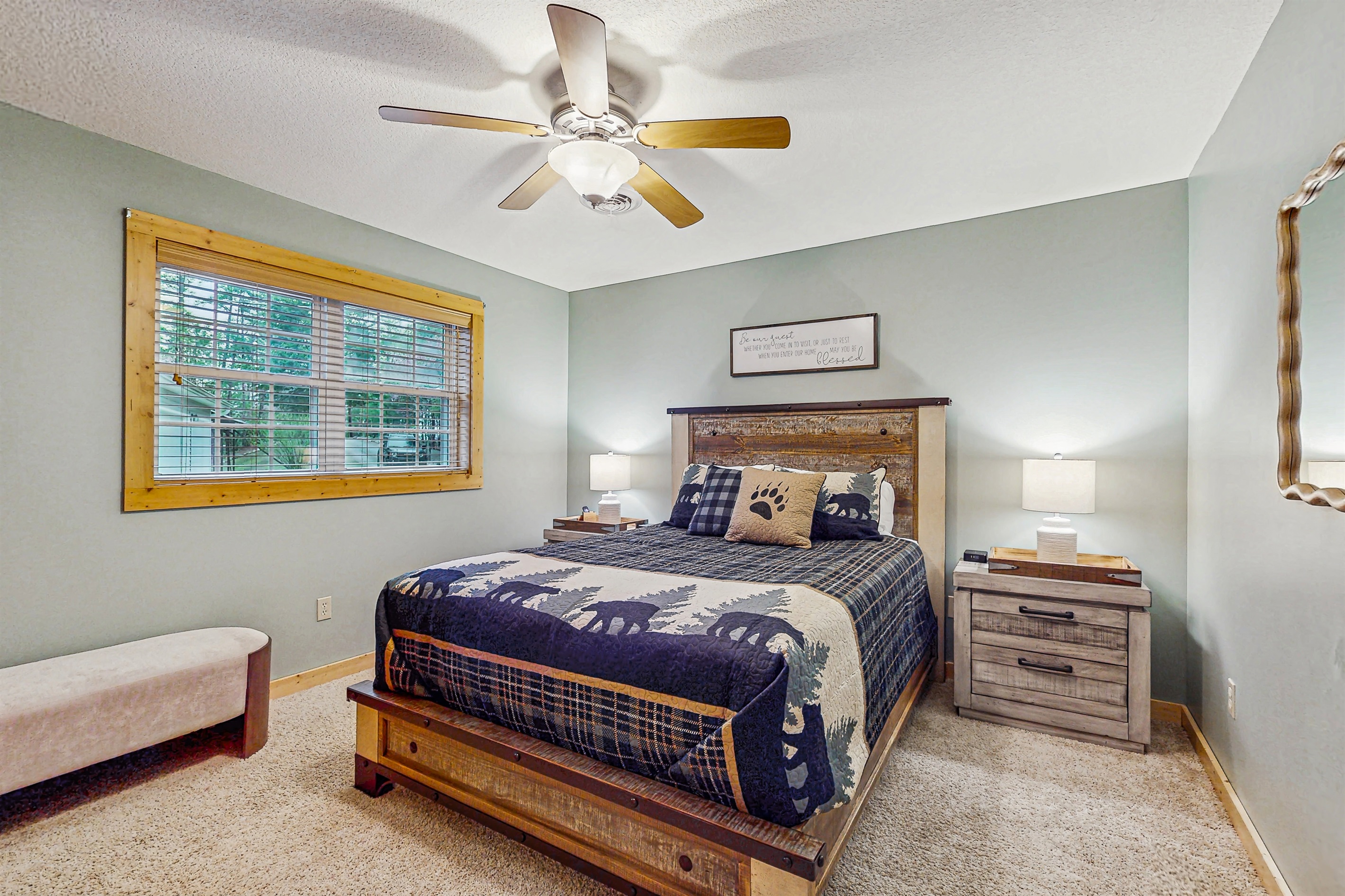 Upstairs kingbed room