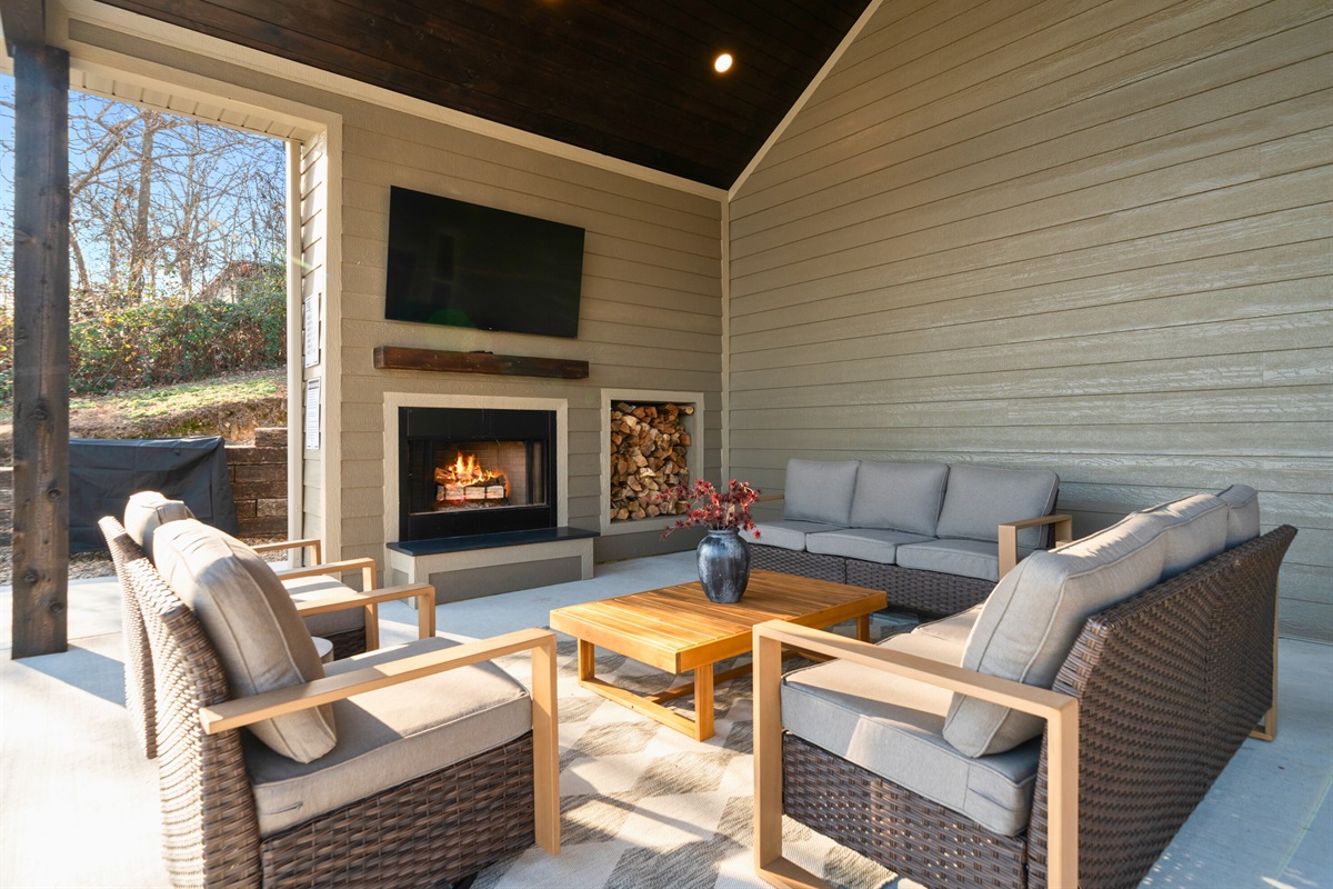 Another inviting outdoor lounge area gives you yet another place to unwind, read a book, or share a quiet conversation.
