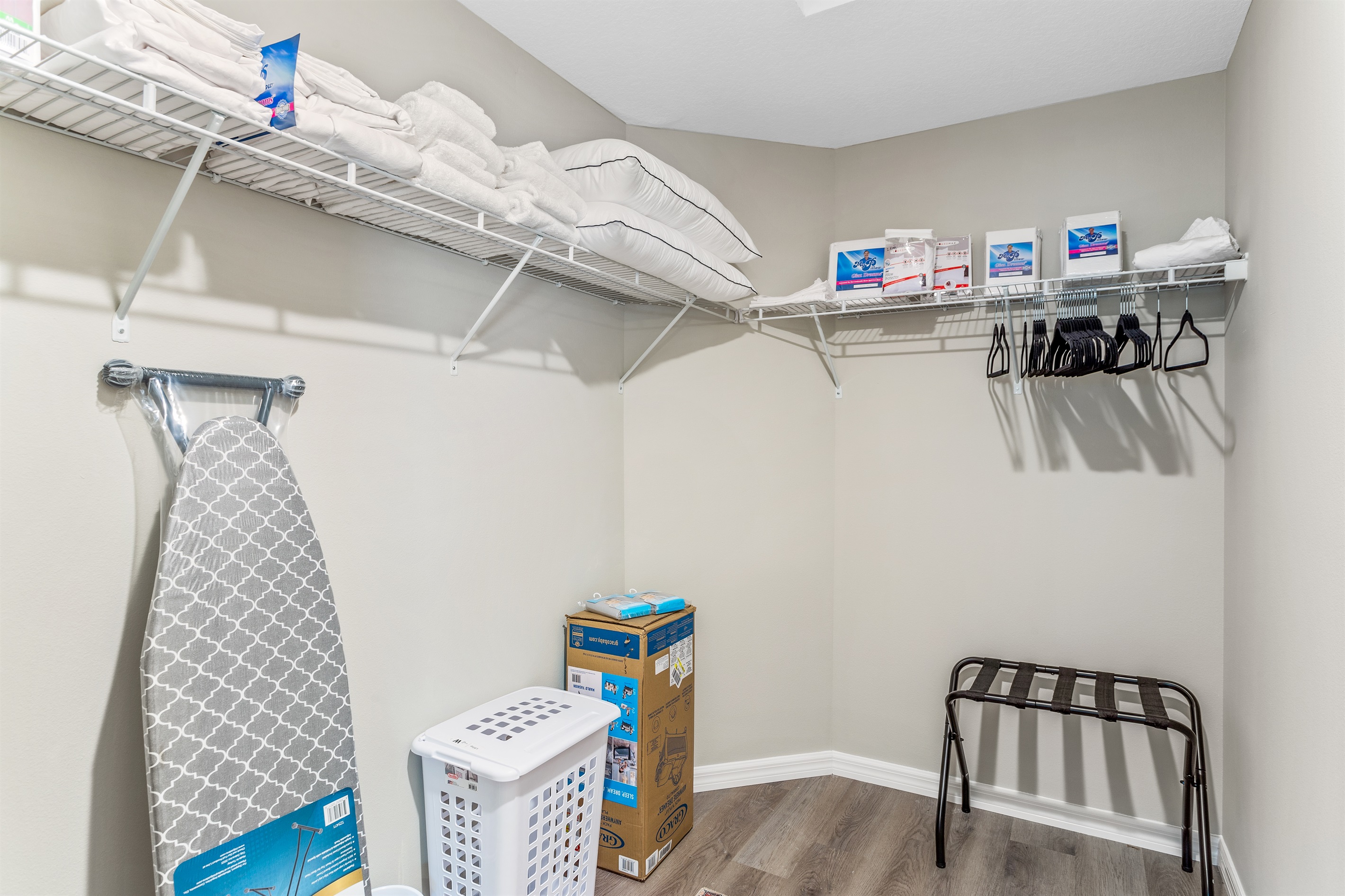 Walk-in Closet Primary Ensuite