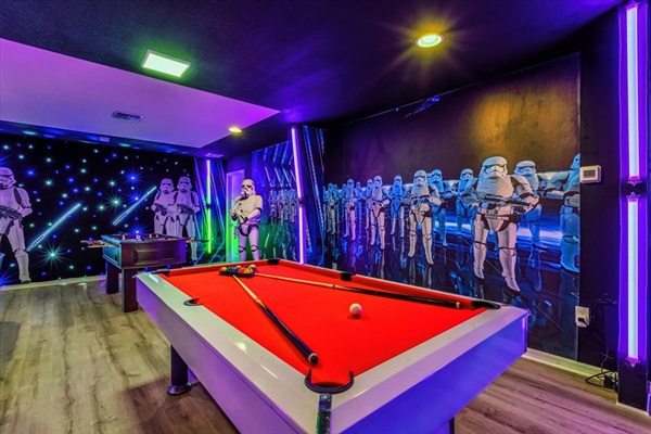 Play Pool