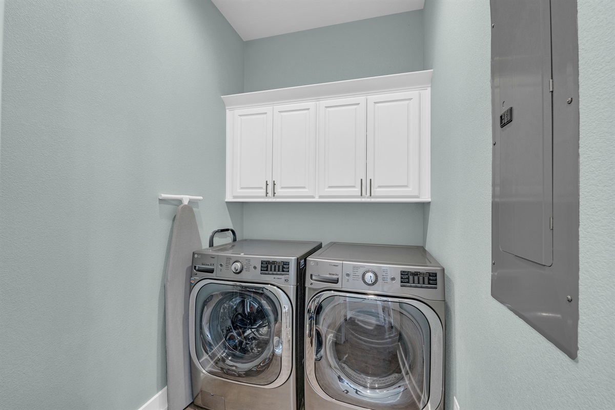 Sea It All: Side-by-Side Front-Loading Washer and dryer! High efficiency to keep those linens fresh and so clean.