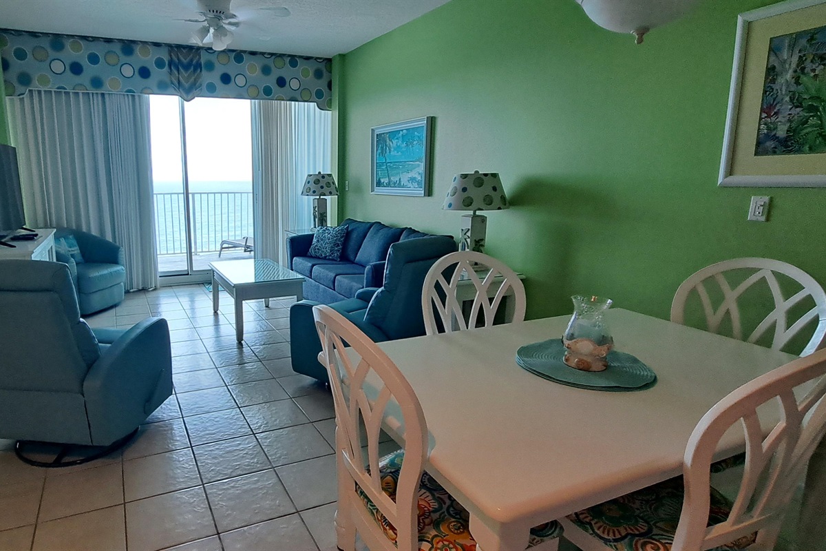 Living Room/Dining Room