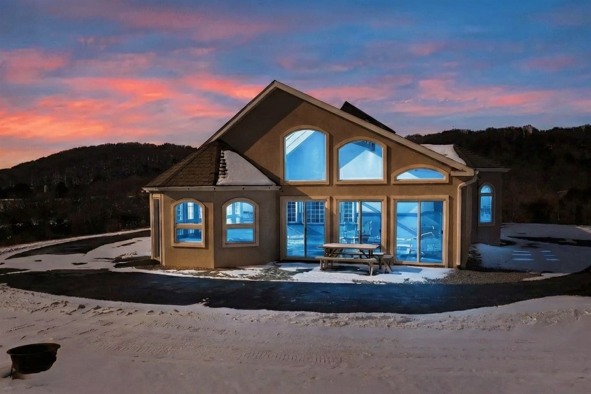 La Crescenta in twilight hours with magical sunset