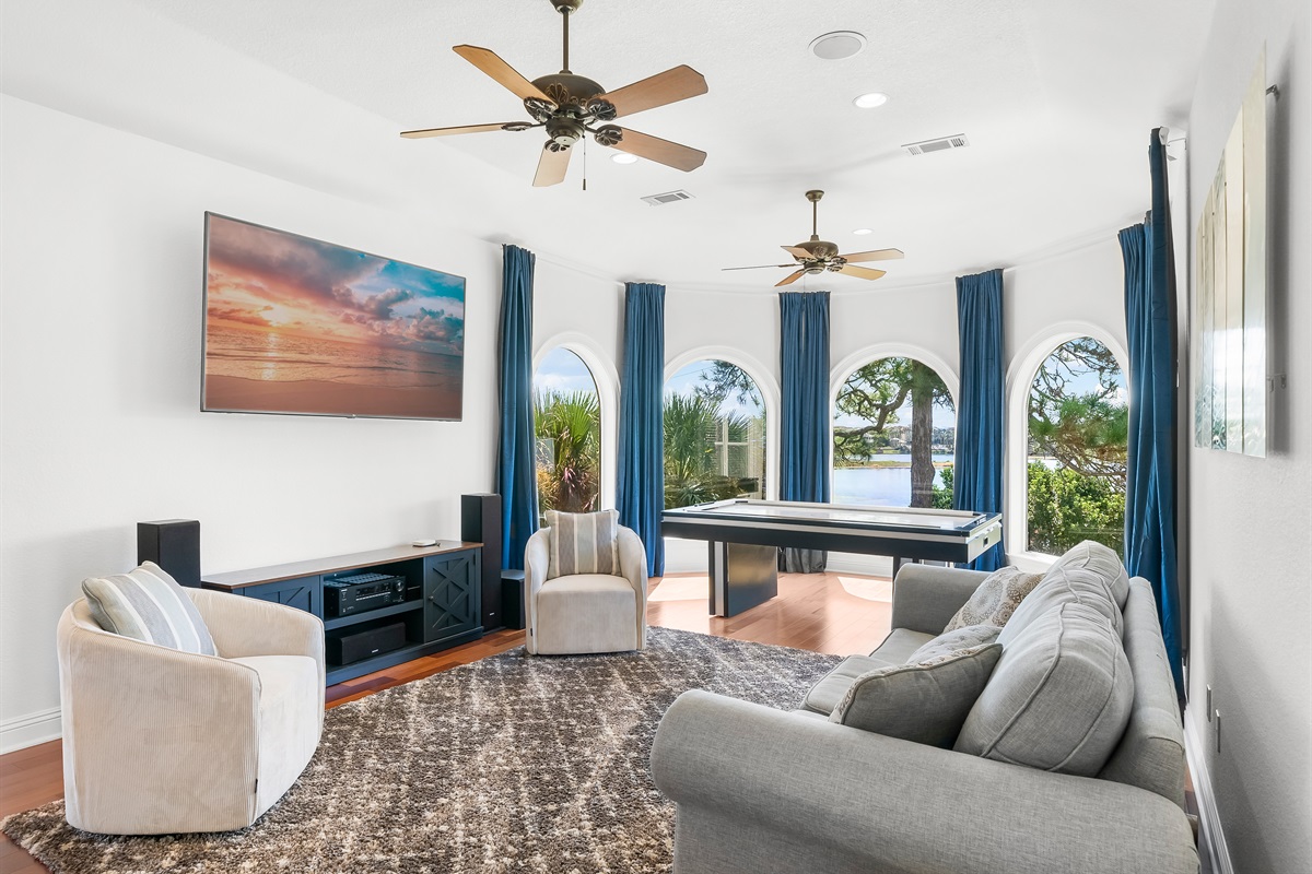 2nd LR Upstairs can be 7th BR