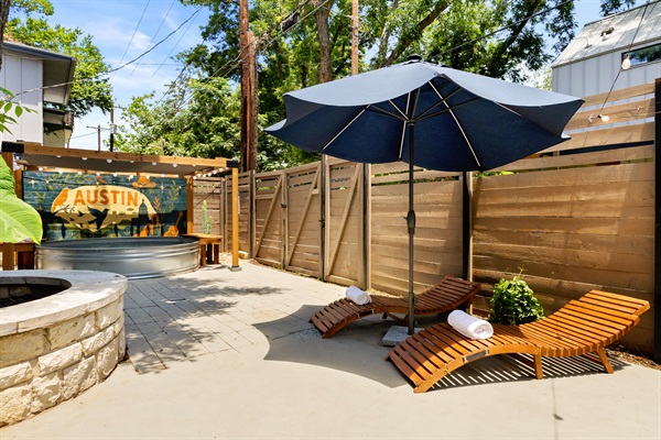 Relax under the sun with stylish loungers