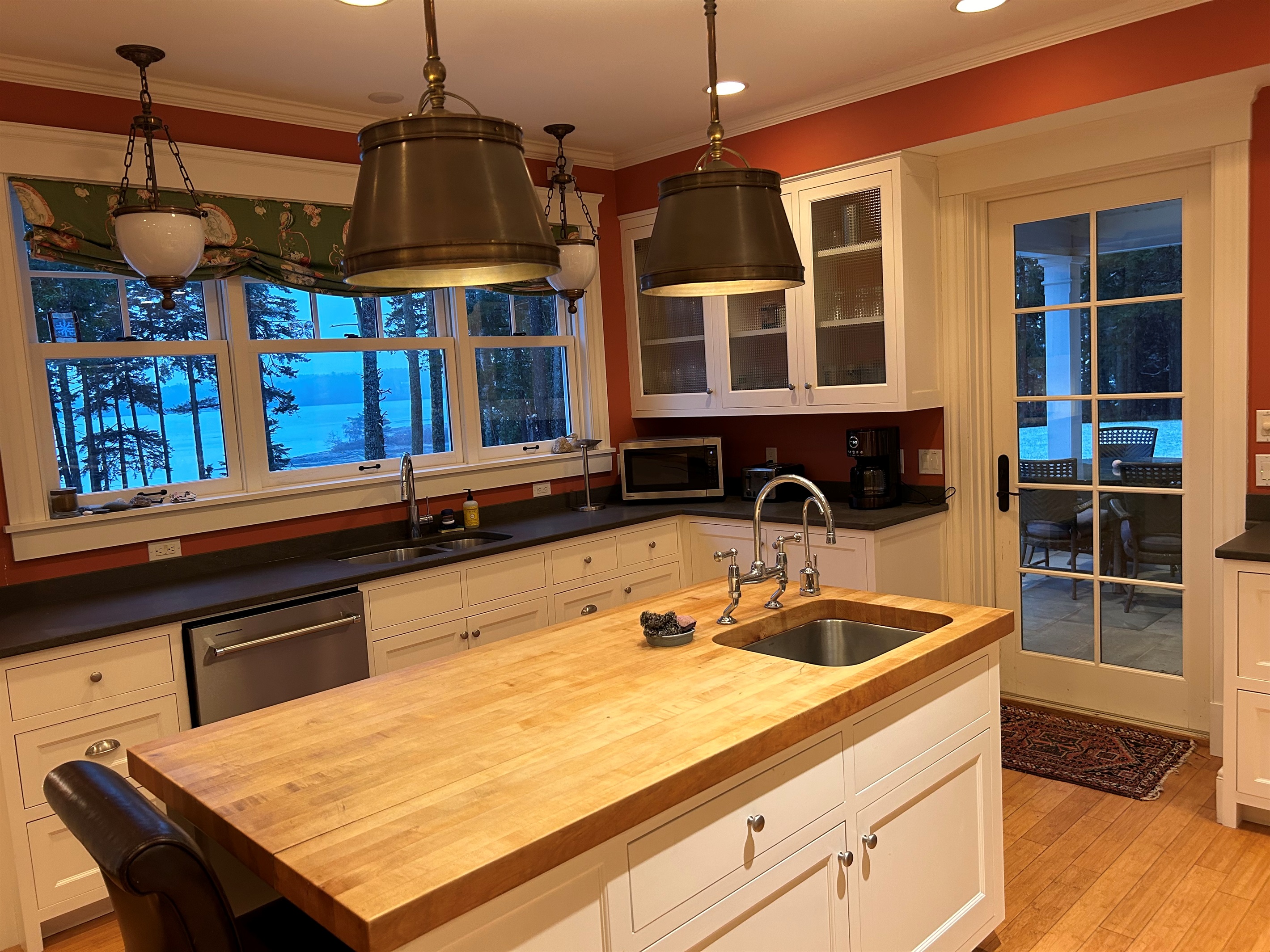 Sweeping views, entrance to dining patio which seats 6