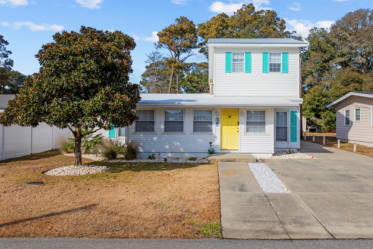 Private Home, pool and parking