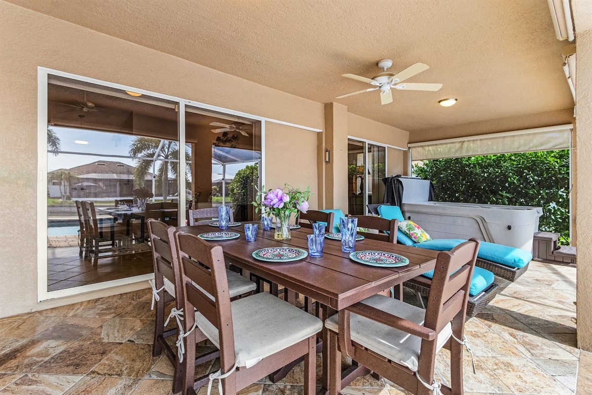 Enjoy meals outdoors at the spacious dining table for six!