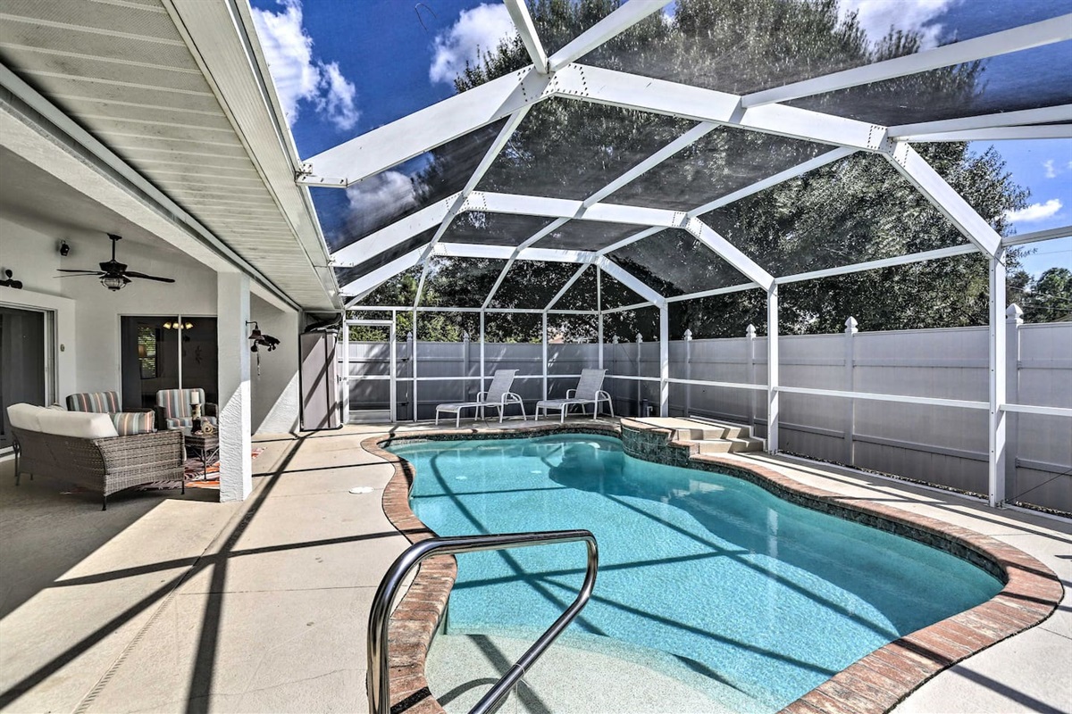 Take a dip on our private, fenced-in pool, and relax in the Florida sun.