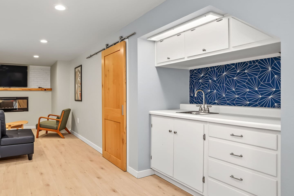 Kitchenette