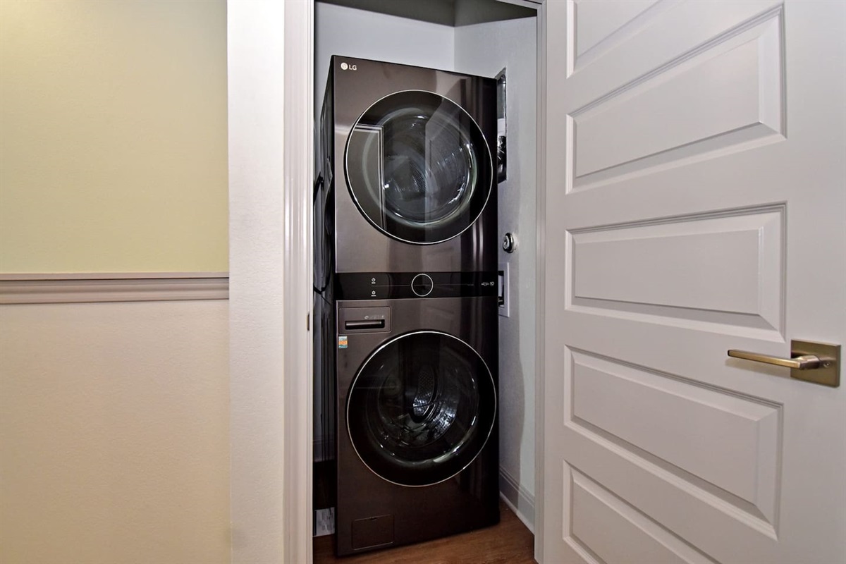 Full Size Washer & Dryer