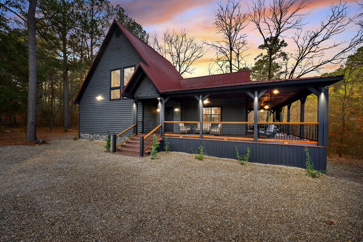 Striking cabin exterior with spacious pull thru parking