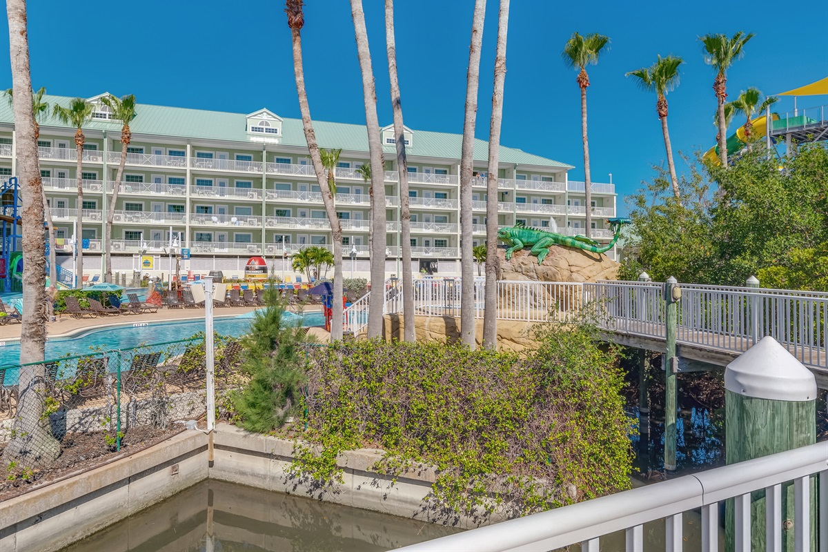 Onsite Water Park, 4 free daily passes!