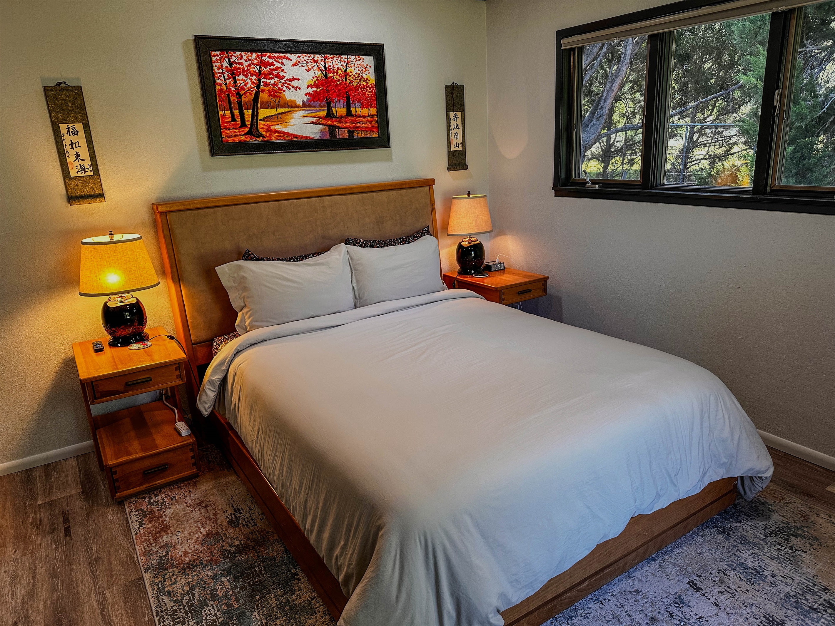 Queen Bed in 2nd Bedroom
