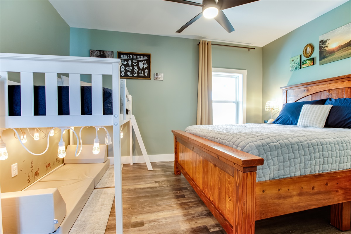 "This house is amazing and it had everything that anyone could need. We will surely stay again, my parents just loved it and was so easy for them to get around. We saw deer right outside the back door & turkeys down the road." -Tina, recent guest