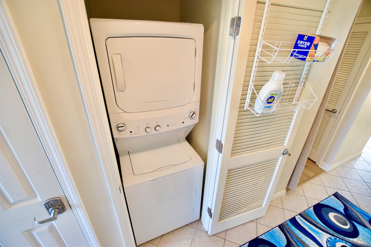 Destin West Gulfside #507: Washer/Dryer (Detergent and Dryer Sheets included)