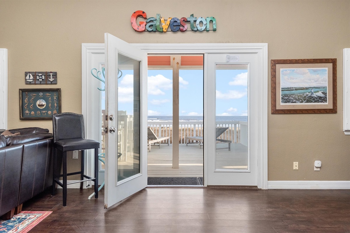 547c5ece233148ea8e713f976e8bdda9 Large | Beachhouse | Texas | TX | Vacation Homes | Galveston | Crystal Beach | Kokomo | Breezy Days | Beachfront Elegance | Sunrise Serenity | Southern Sands Property Management, LLC