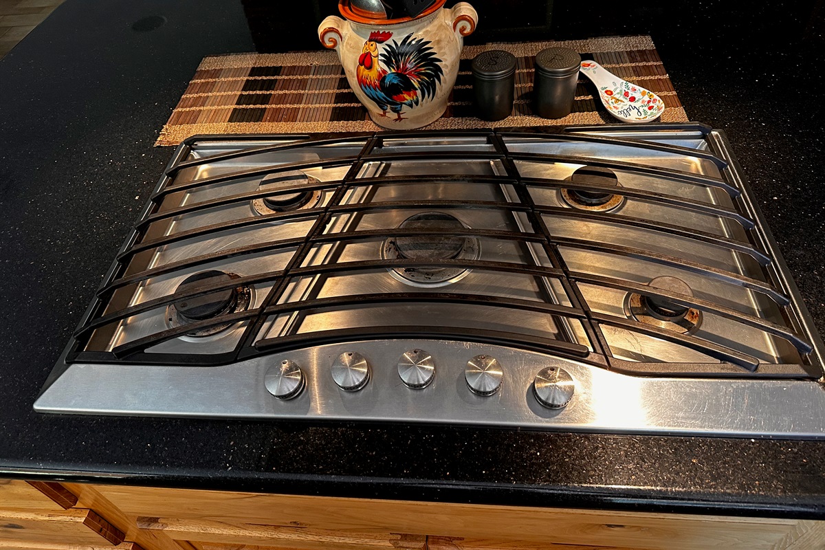 Gas cooktop upscale