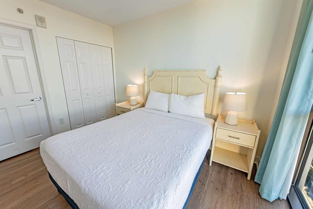 Beautiful Bedroom with Amazing Views