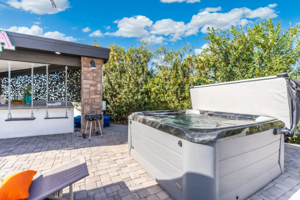 Hot Tub