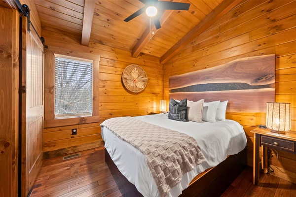 Upper Level Bedroom with Queen Bed