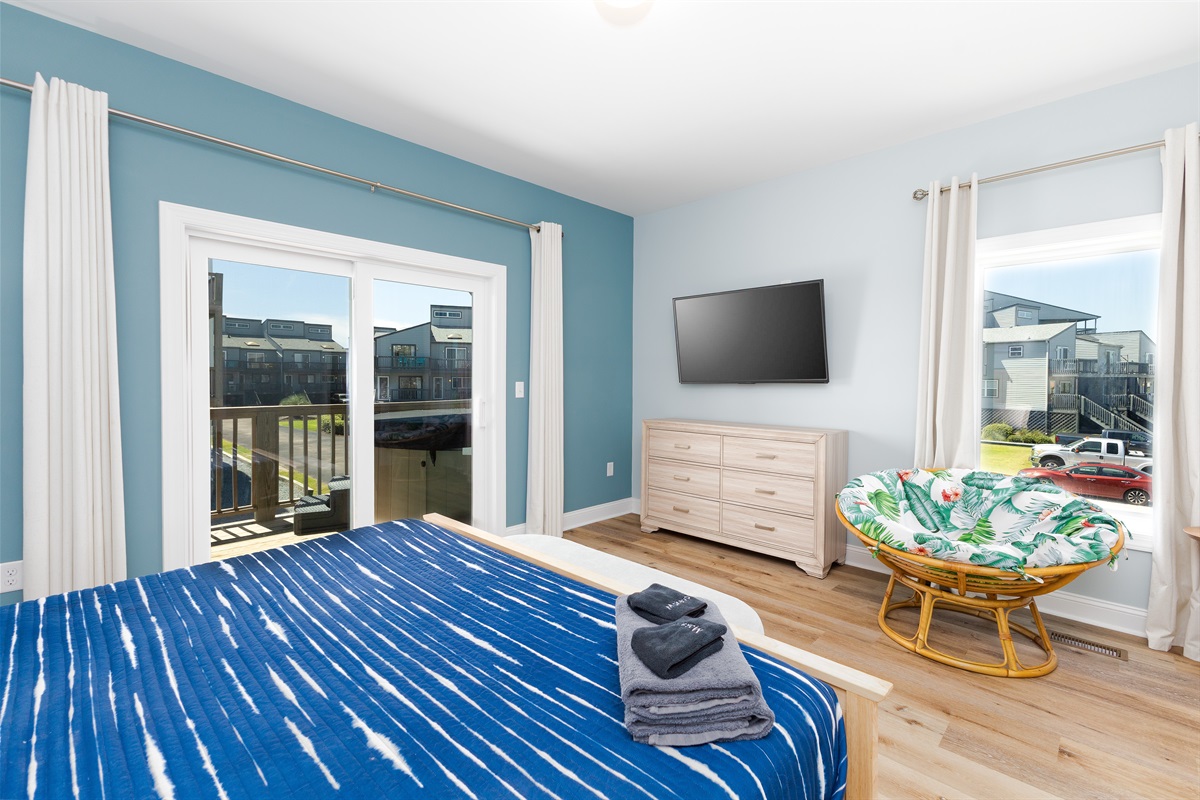 Freshly laundered linens and towels provided