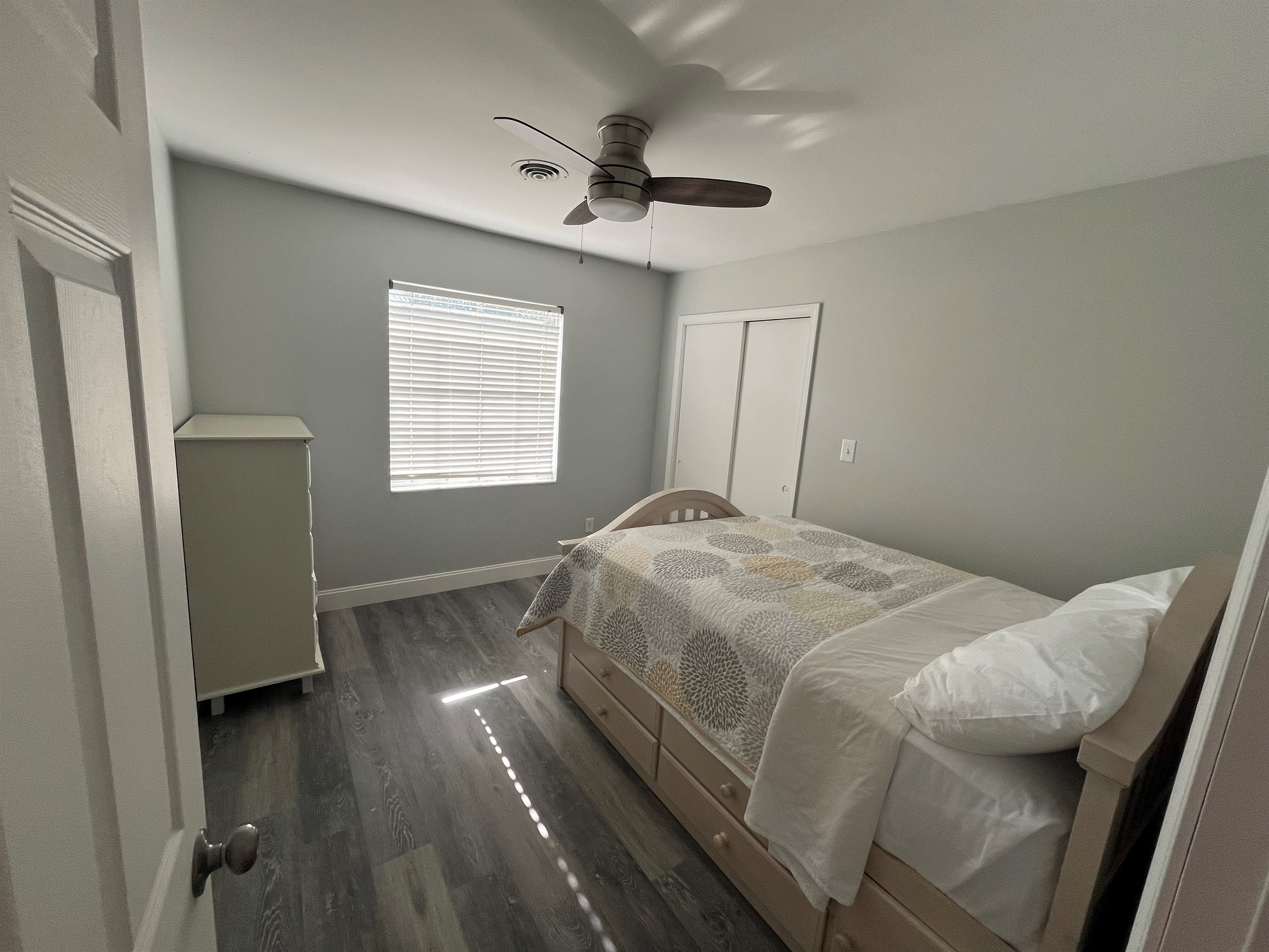 Queen Bedroom