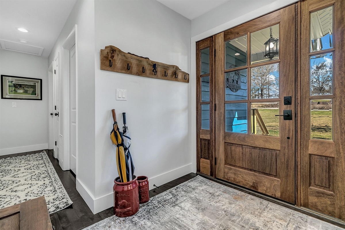 Entry way, we appreciate no shoes in the house