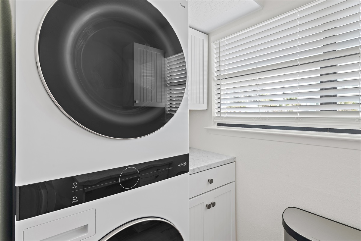 Laundry with full sized Washer/Dryer - (2nd floor)