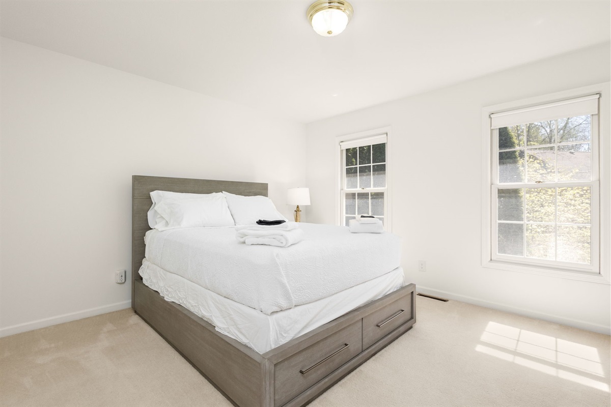 Queen Bedroom 2