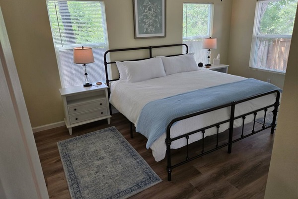 King bed - First floor